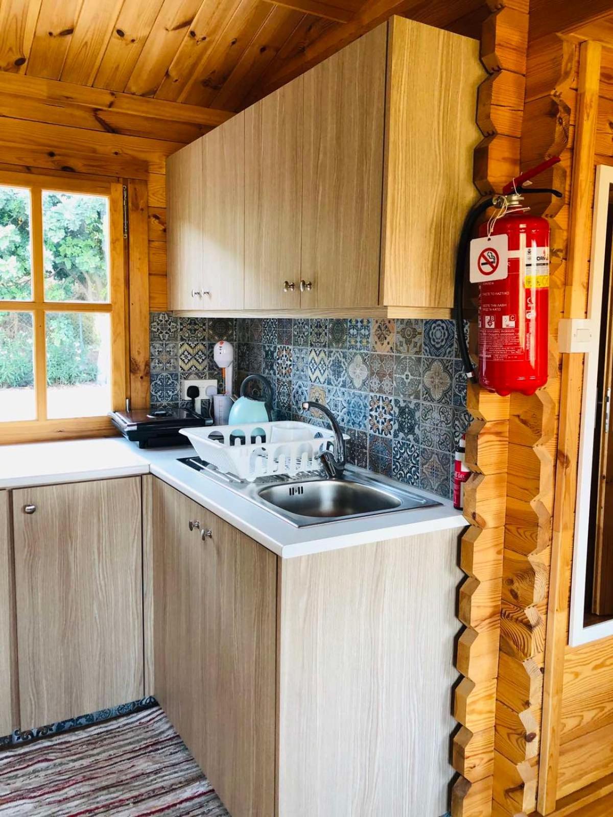 Happy Glamping Cy Villa Agios Theodoros Ruang foto
